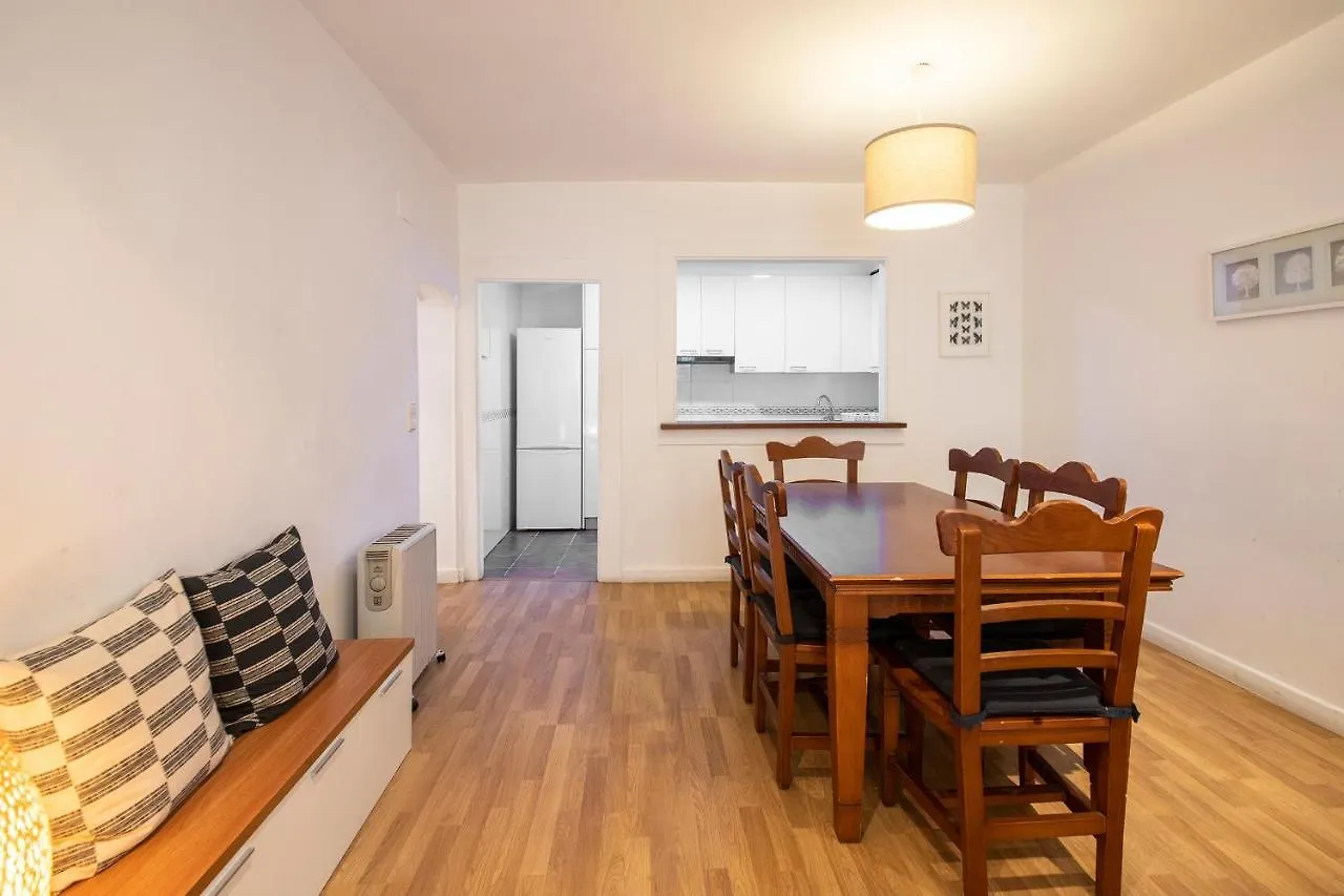 Spacious Central Old Town Apartment سان سيباستيان 0*,  إسبانيا