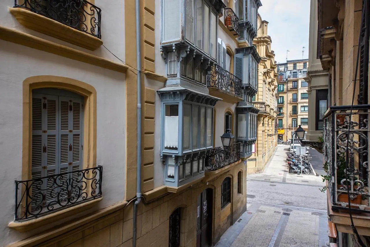 Spacious Central Old Town Apartment San Sebastian