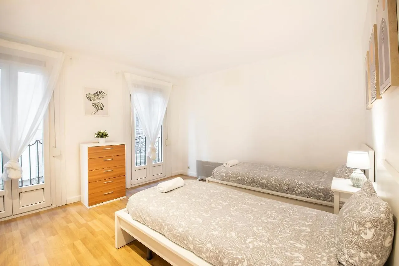 Spacious Central Old Town Apartment San Sebastian